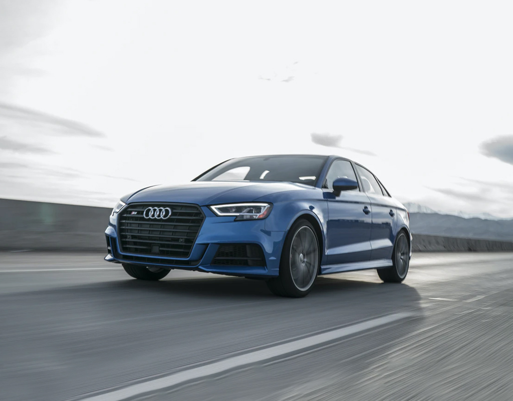 AUDI A4 2021